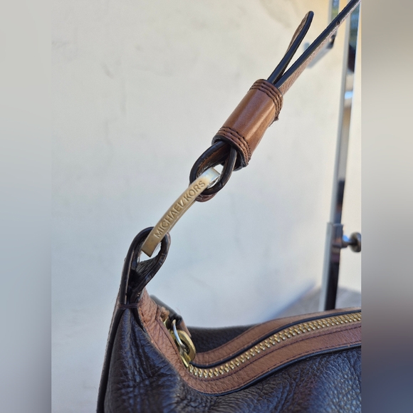 Michael Michael Kors Vintage Pebbled Leather Hobo Bag - Picture 3 of 11